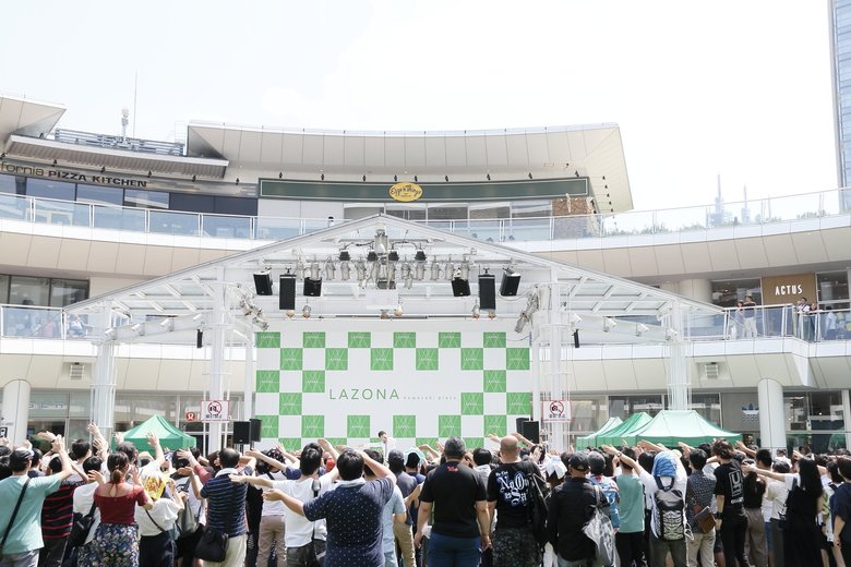 決めポーズもバッチリ！