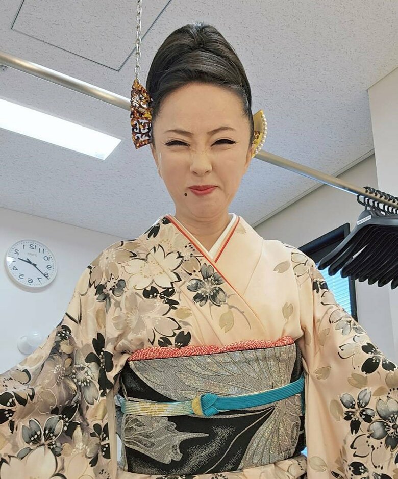 坂本冬美さんのものまね中