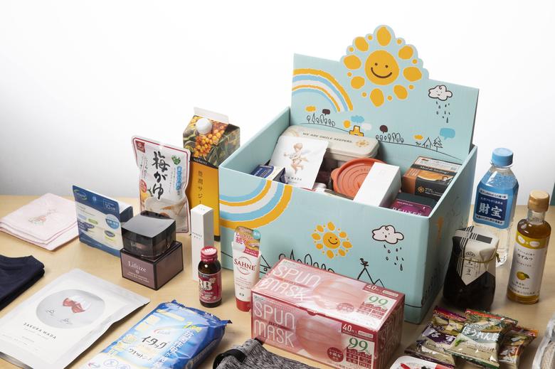 「付き添い生活応援パック」。現在、120社以上の企業が支援品の提供に協力している