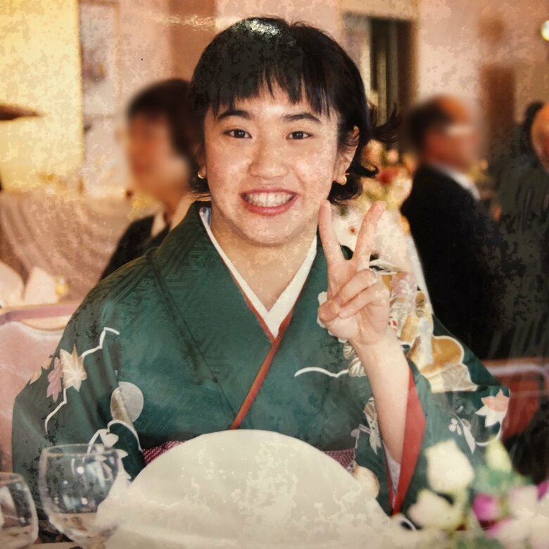 大学時代、華やかな和装の1枚