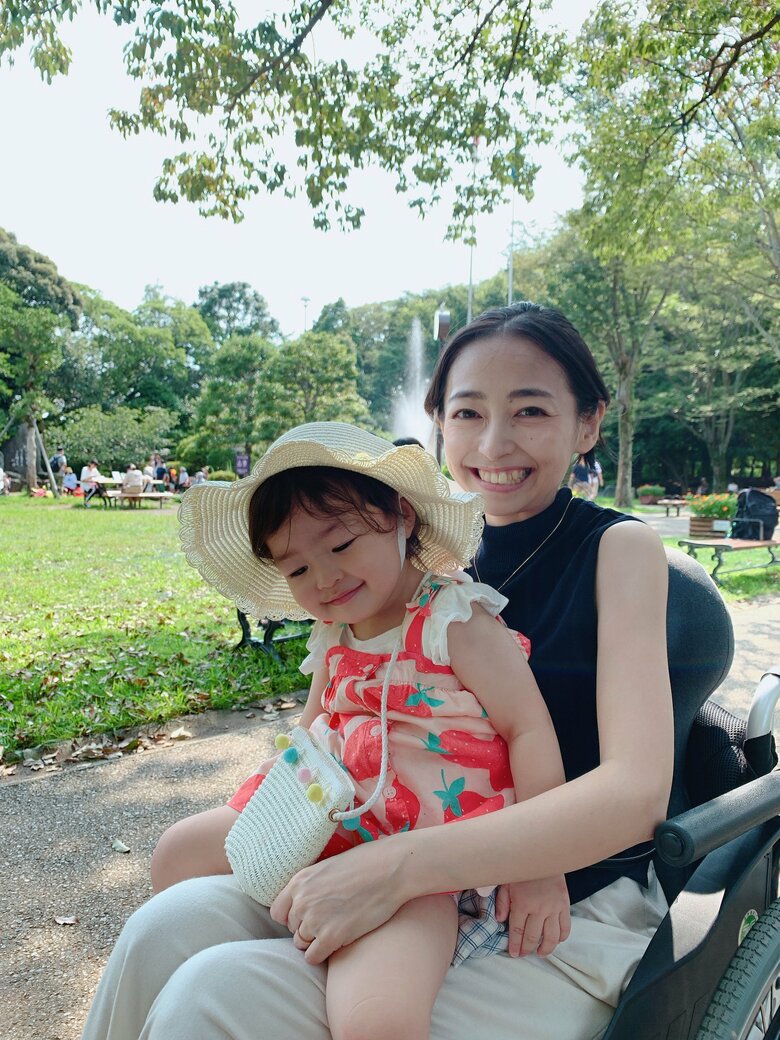 子どもを抱き上げられないことがジレンマだったことも