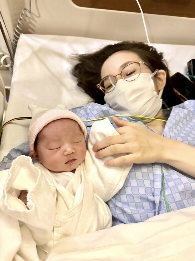 娘を出産したときの1枚