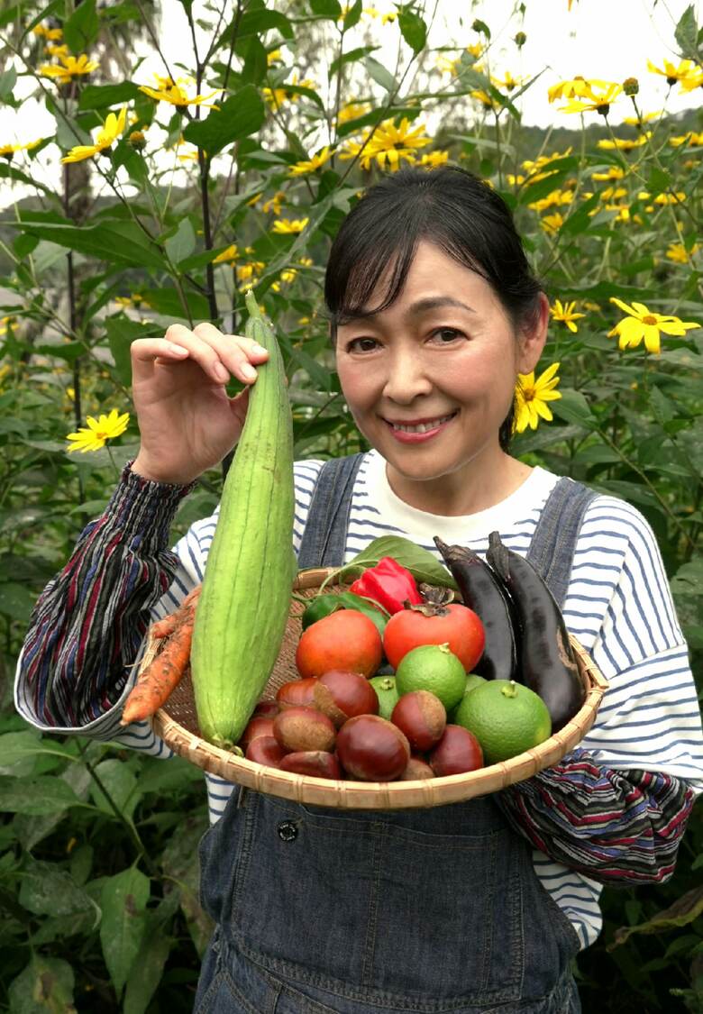 歳を重ねるにつれ、演じる役の幅が広がり「ワクワクする」と話す財前直見さん