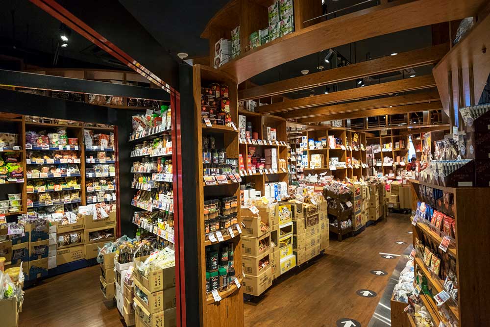 カルディコーヒーファーム店内