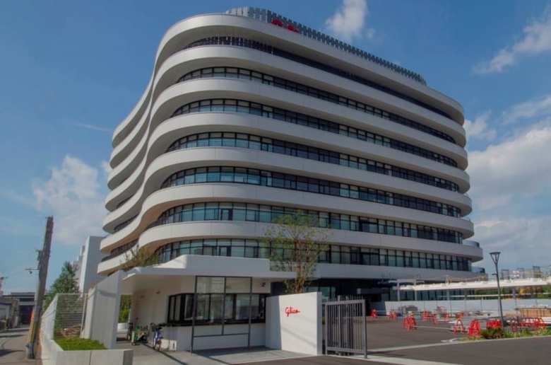 江崎グリコ本社社屋