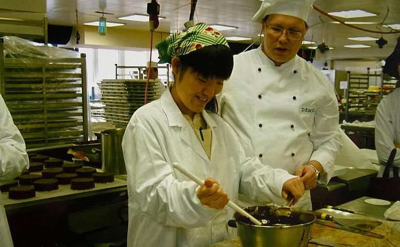 学生時代はウィーンの洋菓子店DEMELで実習も経験