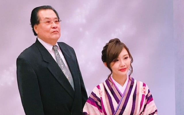 親子で撮った優子さんの卒業式の記念写真