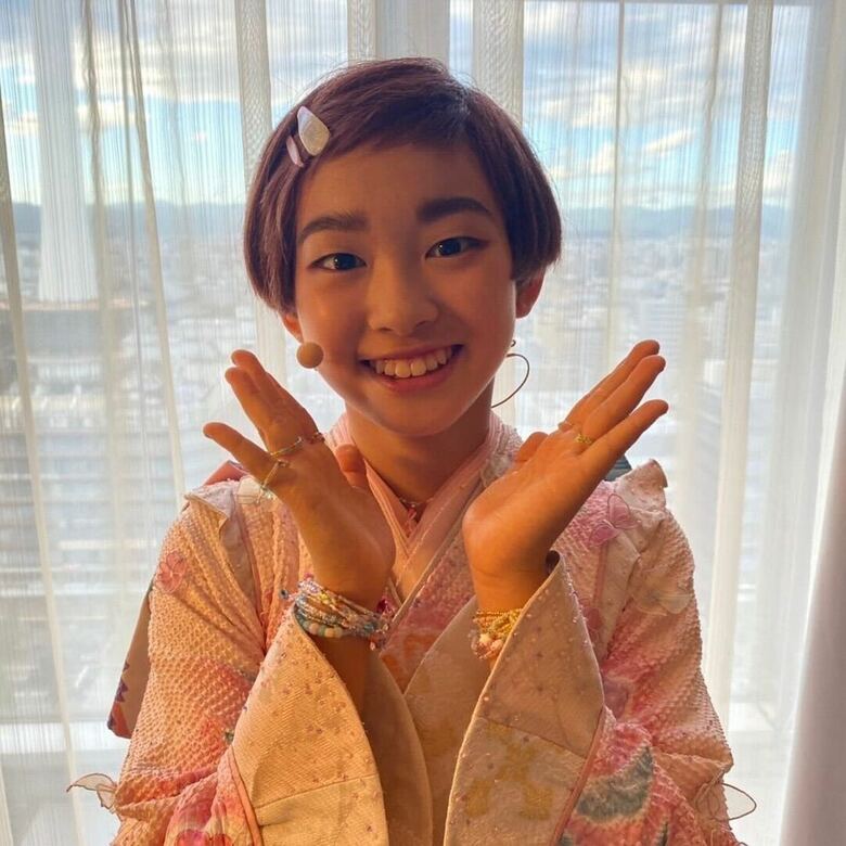 au「三太郎」CMに「桃姫」役として出演。かわいいダンスも披露しています