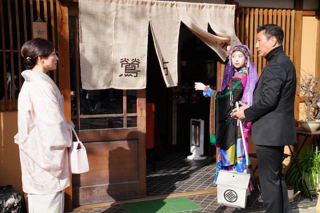 ©︎2020「嘘八百　京町ロワイヤル」製作委員会