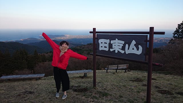 宮城県　田束山に登る高橋さん