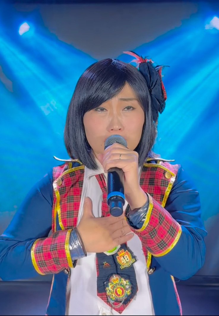 一躍有名になるきっかけとなった前田敦子さんのものまねで卒業報告をするキンタロー。さん