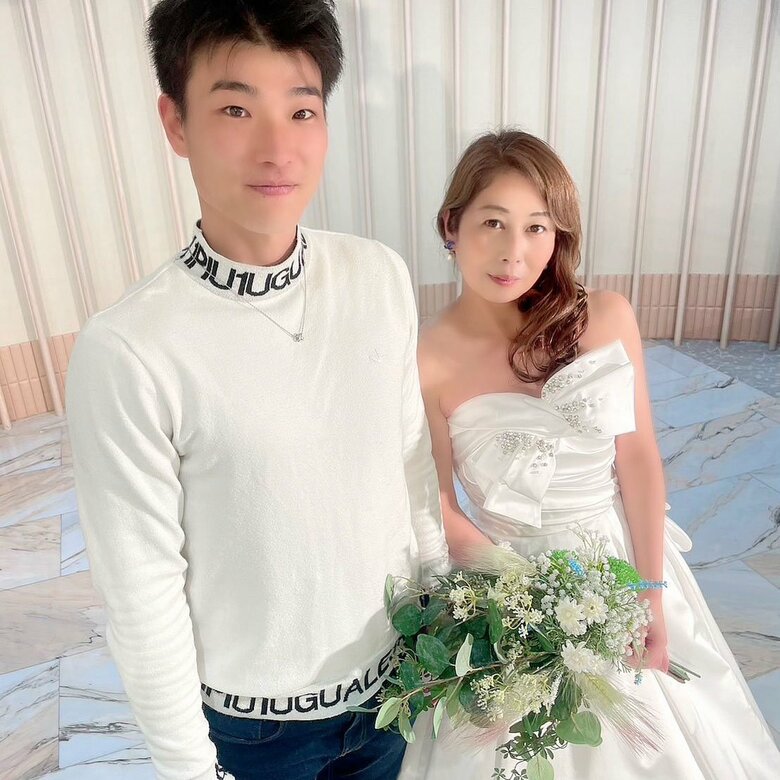 2023年12月　ウェディングドレス試着時