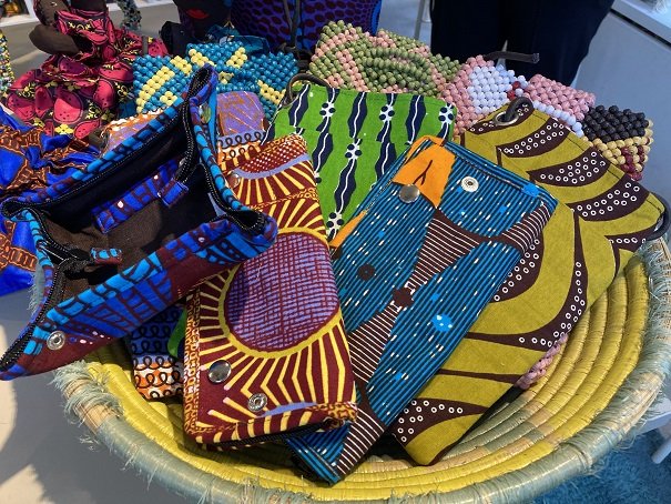 気軽に使いやすい小物も展開