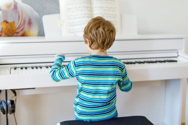 iStock.com/romrodinka