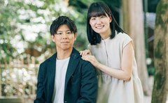 「死産したわが子に服を着せたかった」当事者の後悔から生まれた小さな産着。30代夫婦が1300着以上を無償で届ける理由
