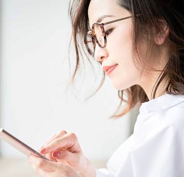 職場の上司からLINEスタンプだけ返ってきた…「どの返しが正解なの!?」