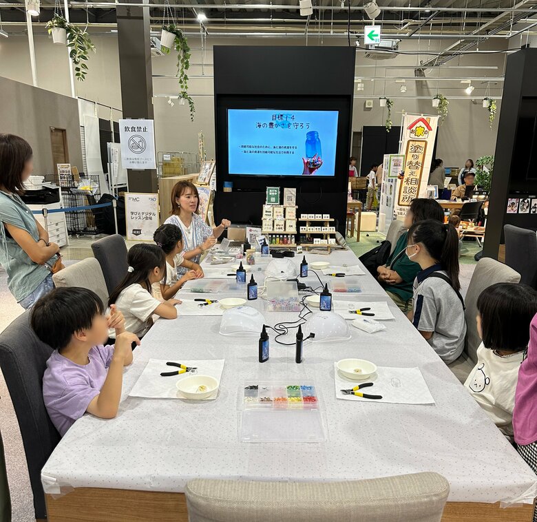 子ども達向けの出張ワークショップにて