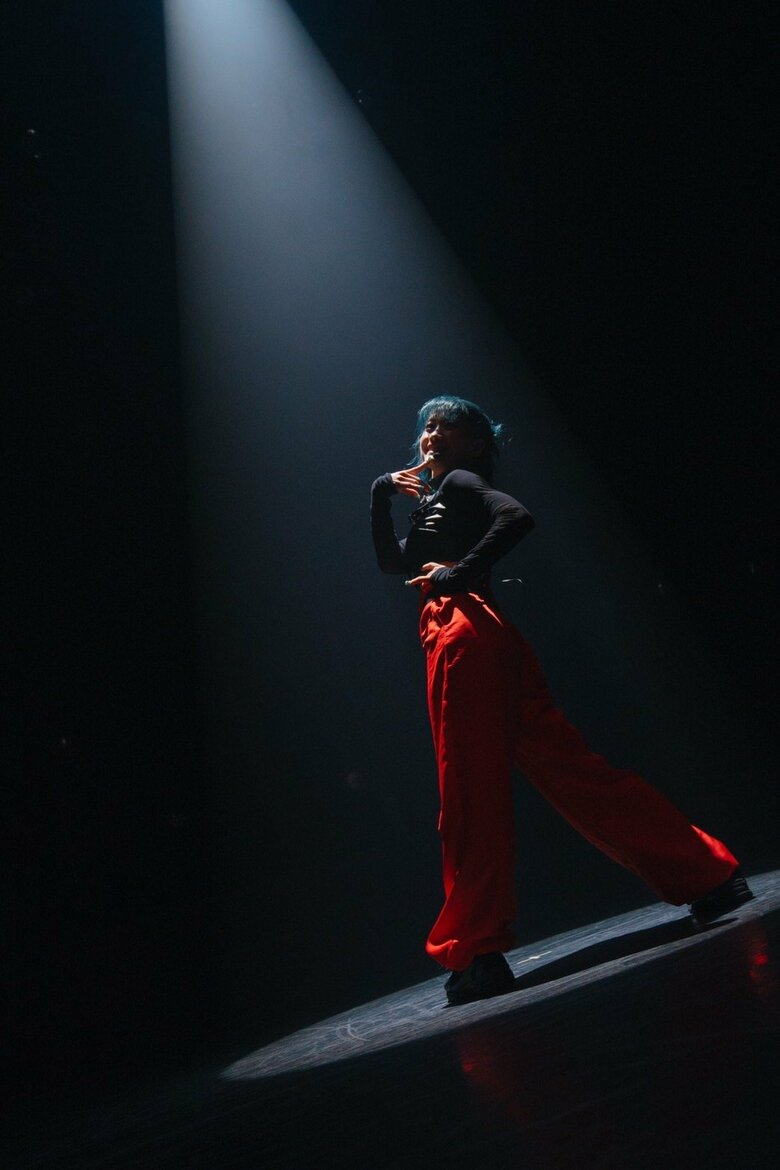 ダンサーのほか、インストラクターや振付師としても活躍するhanaさん