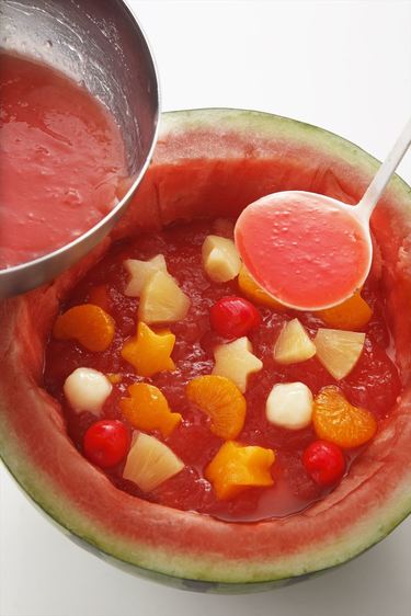 夏休みに子供と作りたい！”すいかの宝探しゼリー”レシピ