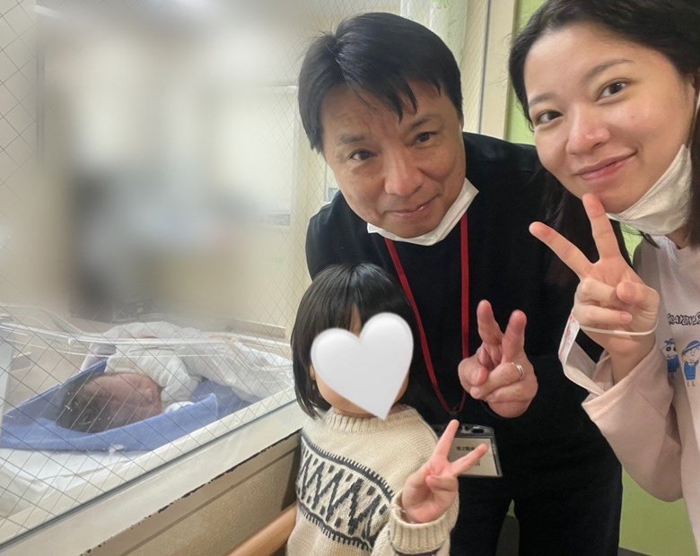 家族写真。先日、第2子が生まれました
