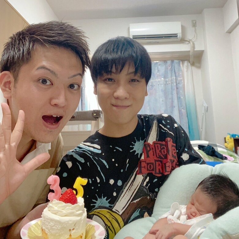 ハヤトさん35歳の誕生日を家族でお祝い