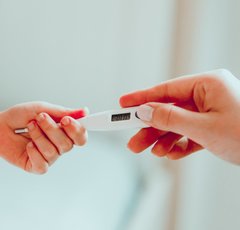 事前予約を取るのが大変？増える「病児保育」とこれからの課題