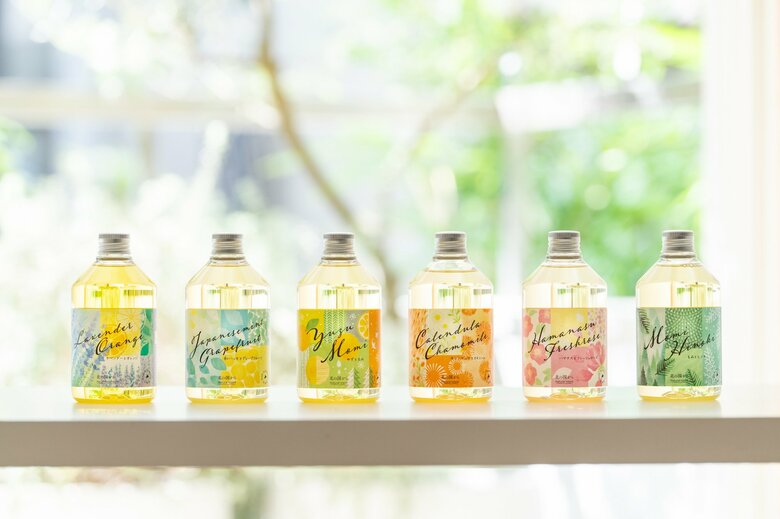 左から「ラベンダーとオレンジ」「和ハッカとグレープフルーツ」「ゆずともみ」「カレンデュラとカモミール」「ハマナスとフレッシュローズ」「もみとヒノキ」
