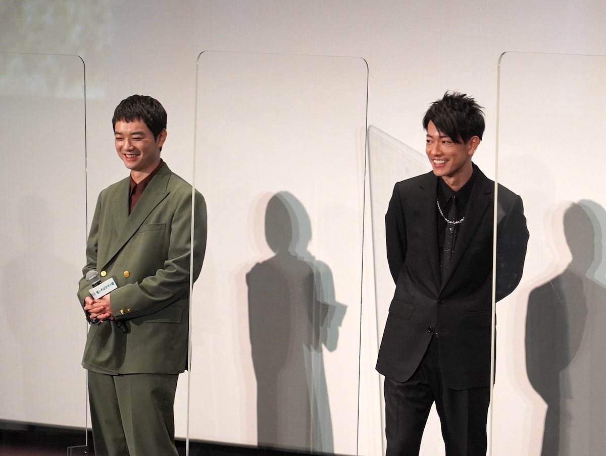 『竜とそばかすの姫』に出演する染谷将太と佐藤健