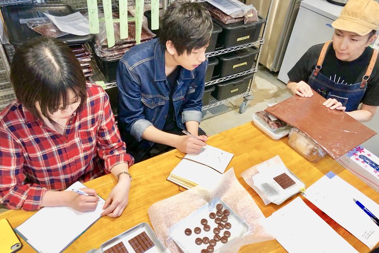 中村医師のチョコレート開発中の様子