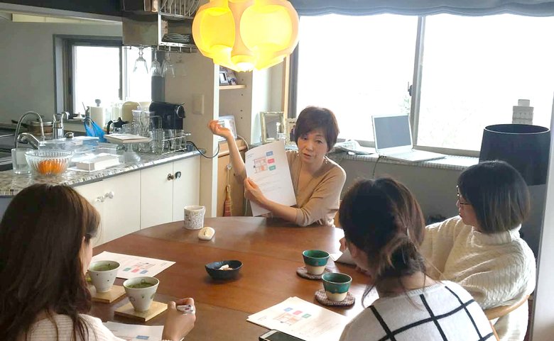 初期のころの片づけ講座の様子。瞬く間に人気が広がっていった