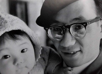 手塚治虫さんと幼少のるみ子さん