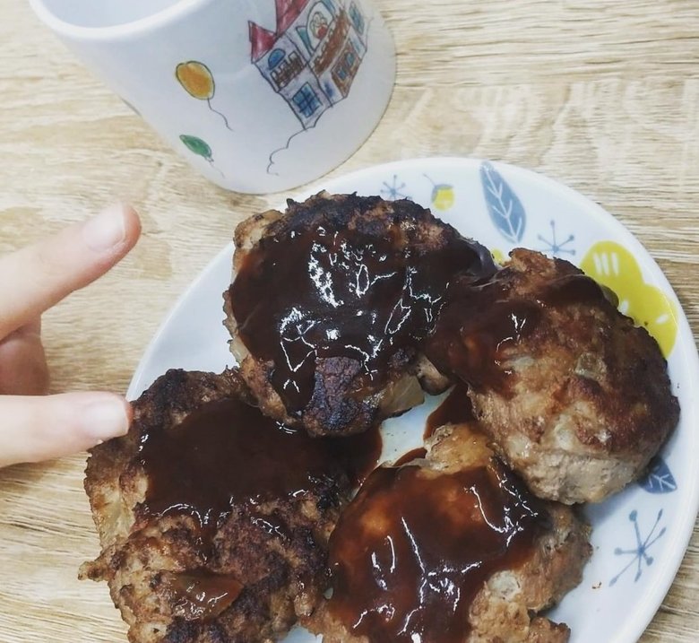 子どもたちが作ったハンバーグ