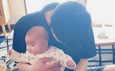 長女は18歳、末っ子は8か月の赤ちゃん。年の差“5人姉弟”が誕生するまで