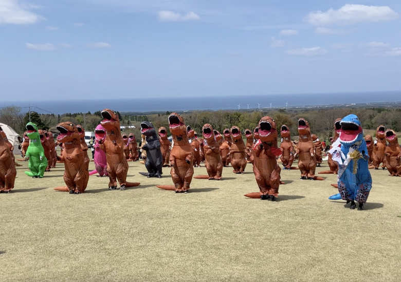 ティラノサウルスレース開始前のラジオ体操