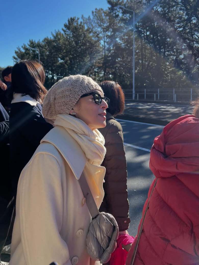 1月の恒例行事という箱根駅伝応援。8区を観に行くことが多いとか