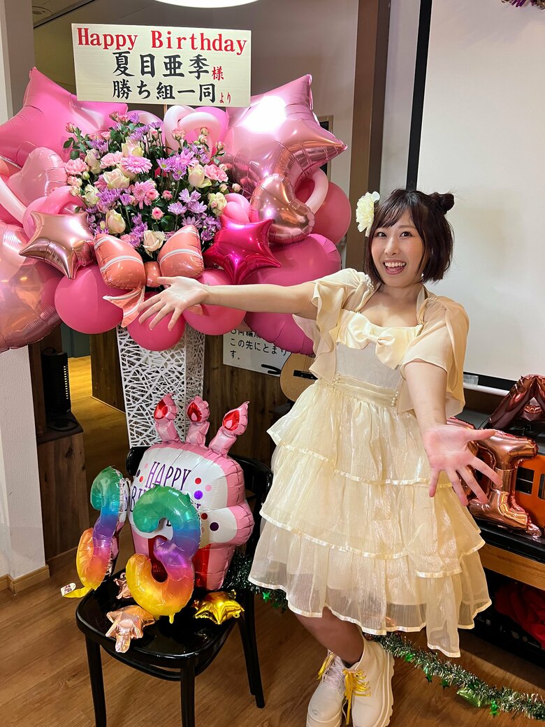 都電カフェを貸し切り生誕ライブを実施