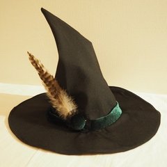 冬は自宅で、子供の変身用小道具作りはいかが？