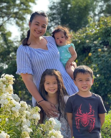 4児の母・山田ローラ「海外遠征の多い夫のあと押しでハワイ移住」ラグビー山田章仁選手との遠距離家族生活