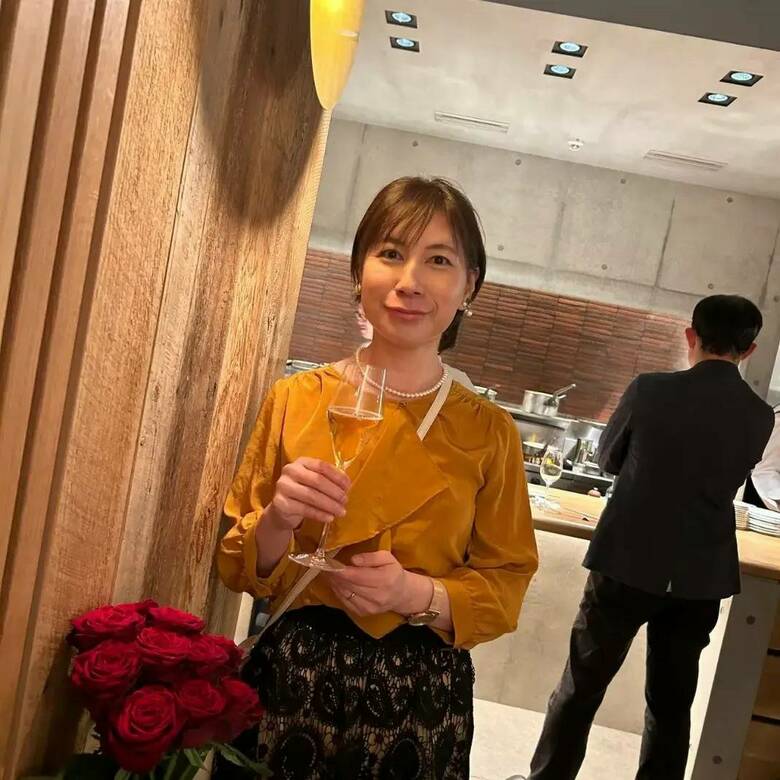 闘病中だがお酒や友人とのランチも楽しむ