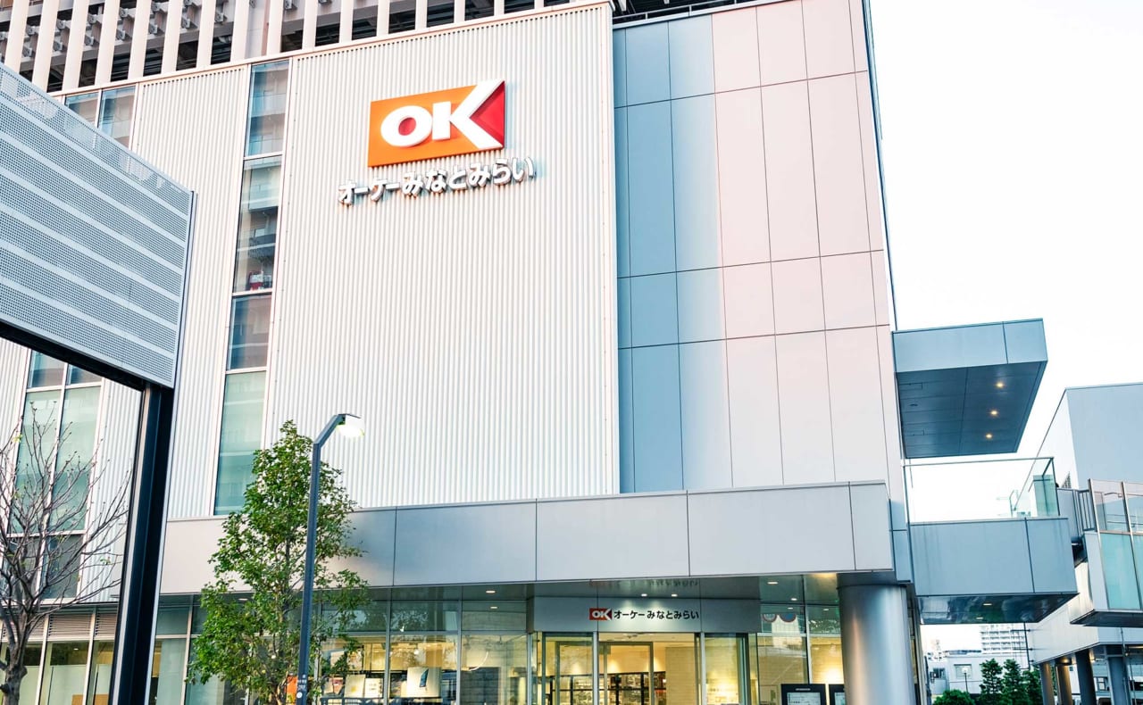 オーケーみなとみらい店外観