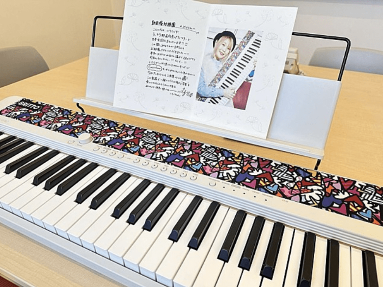 寄付した電子キーボード