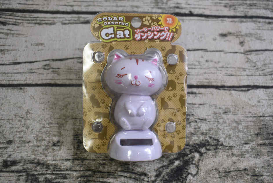 ダイソーで買えるおもちゃソーラーダンシング Catの画像