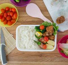 「小学生の遠足 お弁当代が4000円」の投稿にママたちがざわつく