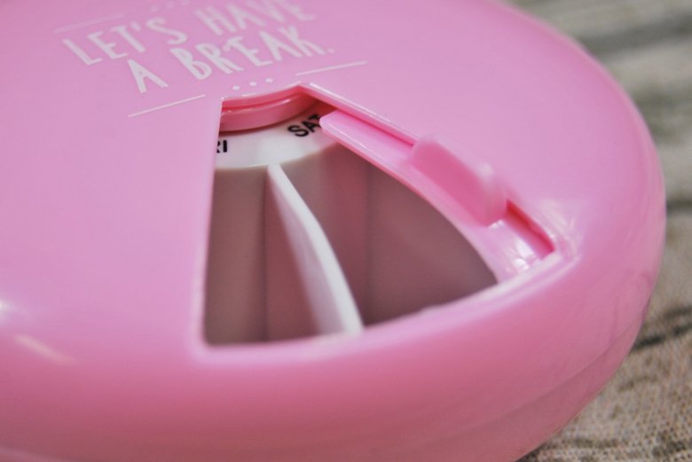 ダイソーのおすすめ商品「ウィークリーピルケース」の商品画像2