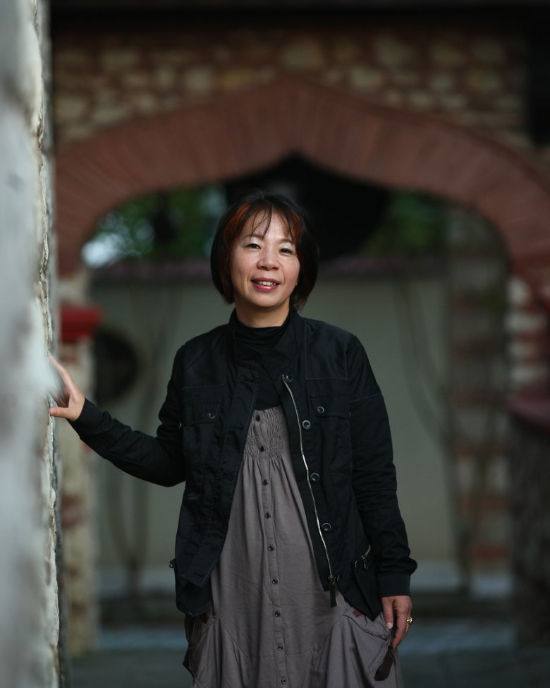 “プロ”としてヒットを連発、作詞家としての地位を築いていった