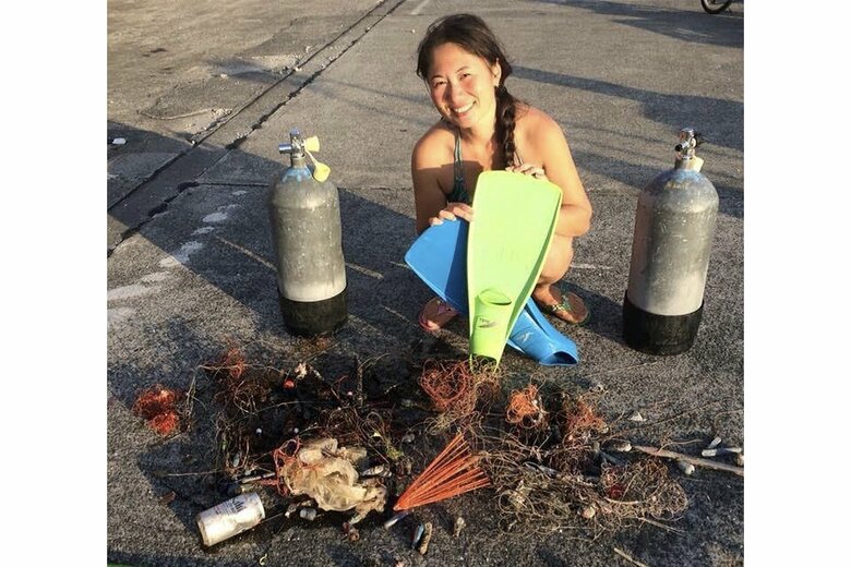 海の中にはたくさんのゴミがある