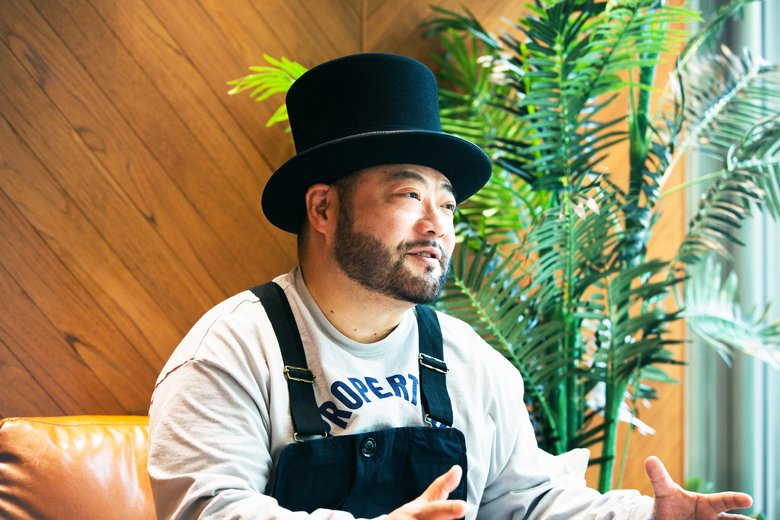 テレビを否定するのは「負けをごまかしている感じ」に見えてしまう、と語る山田さん