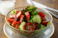 ファミマのおすすめサラダ12選！カロリー＆成分もご紹介