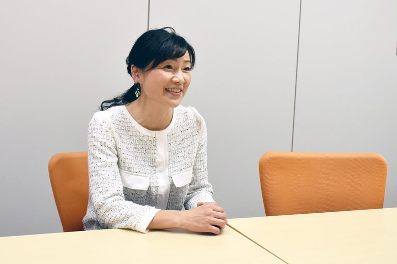 子どもたちと過ごす時間は「濃密なものにしたい」と笑顔で話す春日さん