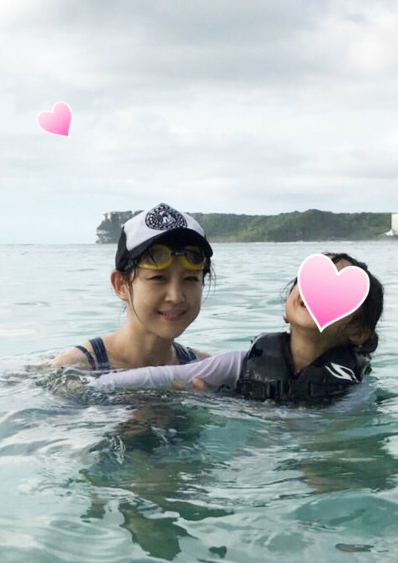 夏は海、冬はスキーとアクティブな相田さん一家